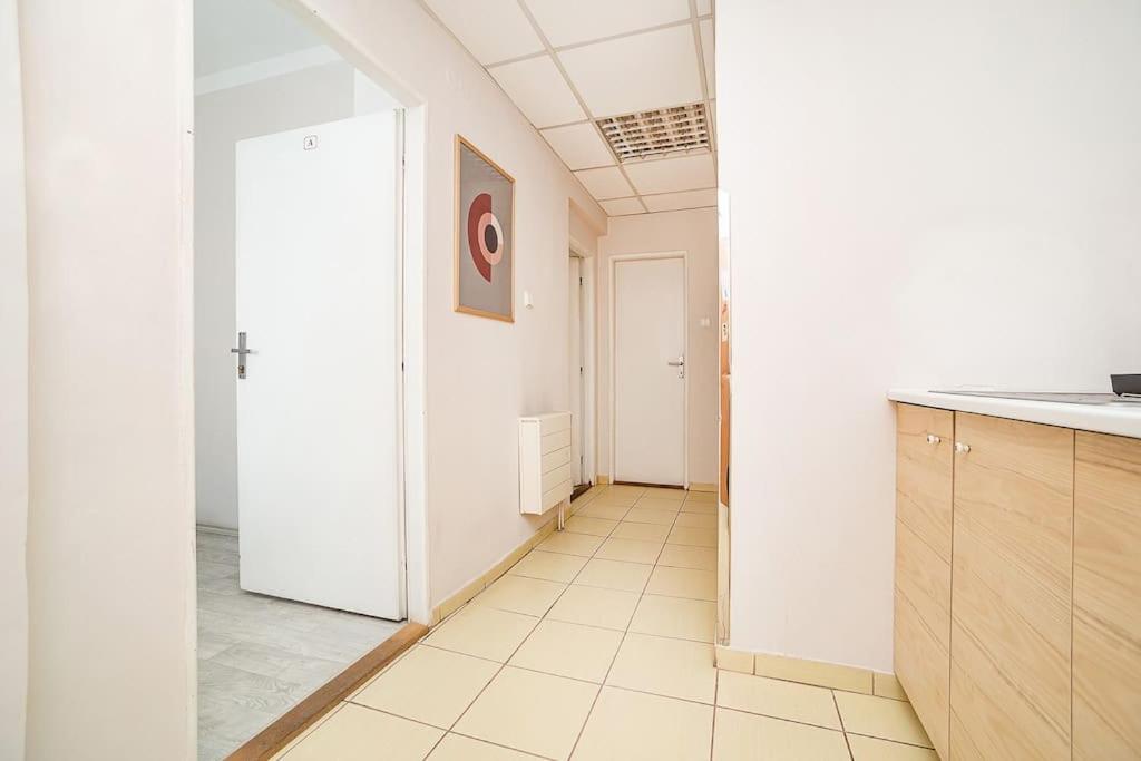 Bright 2 Bed With Big Terrace By Tram Apartamento